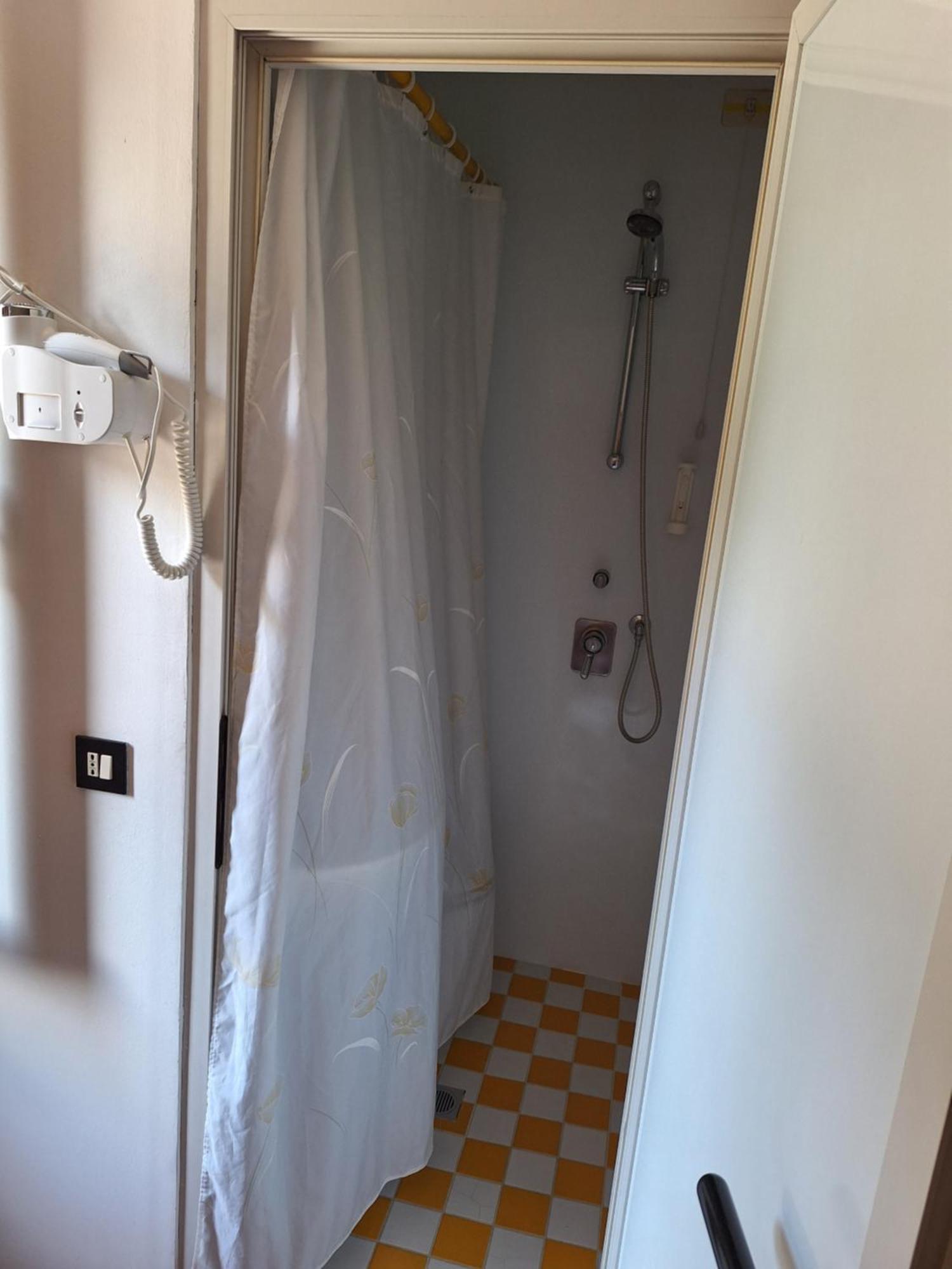 Albergo Ristorante Valsugana Primolano ภายนอก รูปภาพ