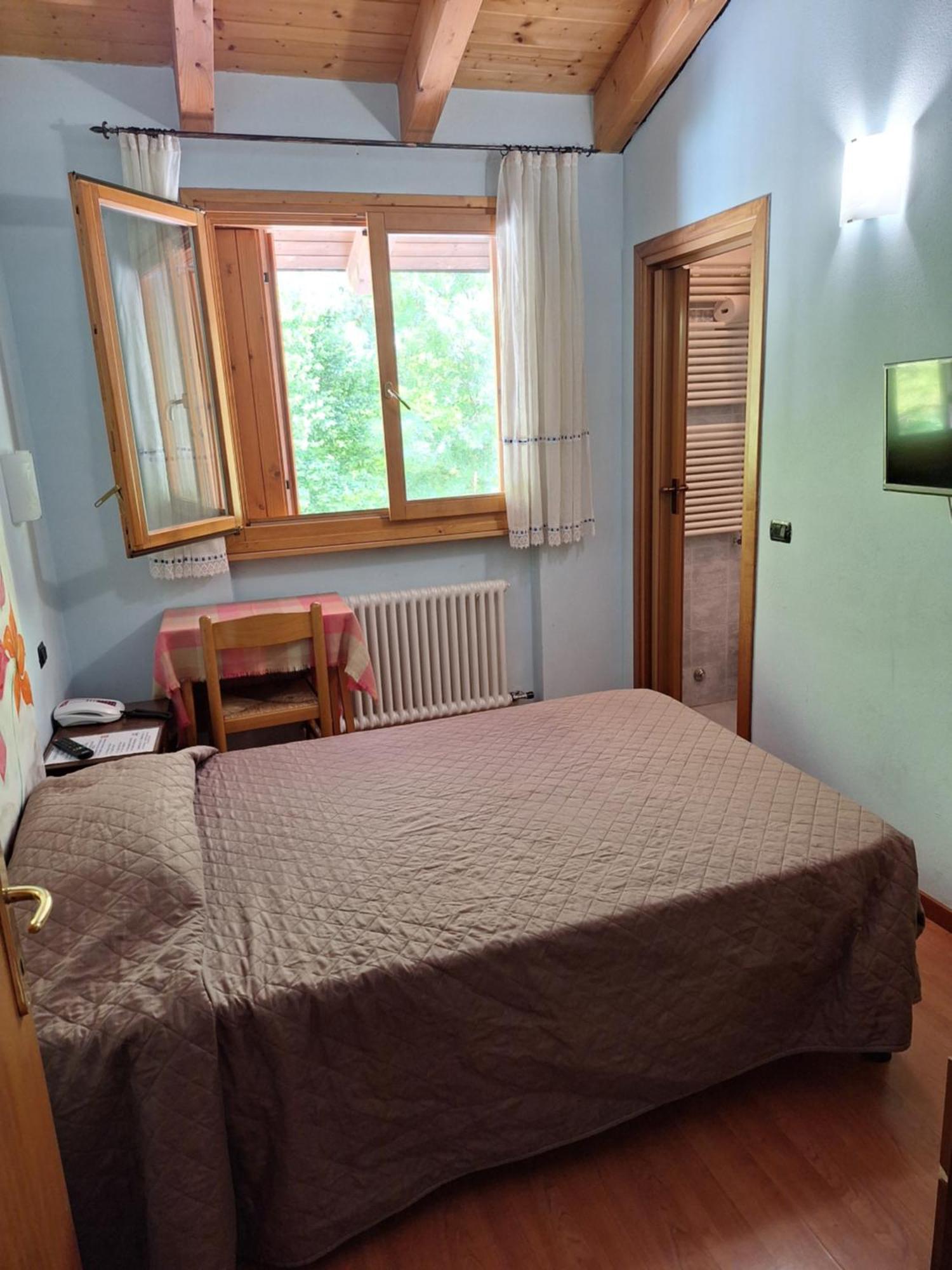Albergo Ristorante Valsugana Primolano ภายนอก รูปภาพ