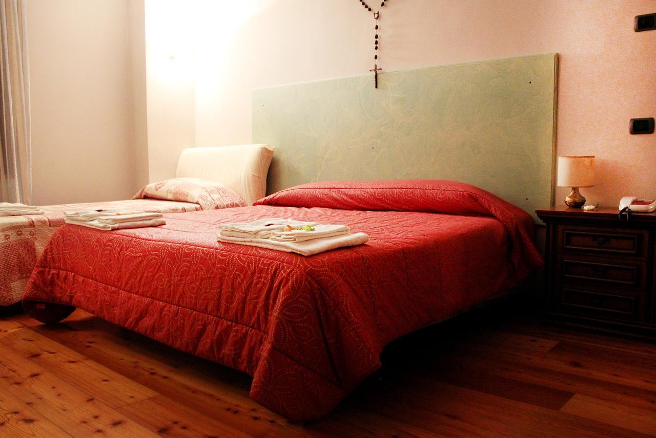 Albergo Ristorante Valsugana Primolano ภายนอก รูปภาพ